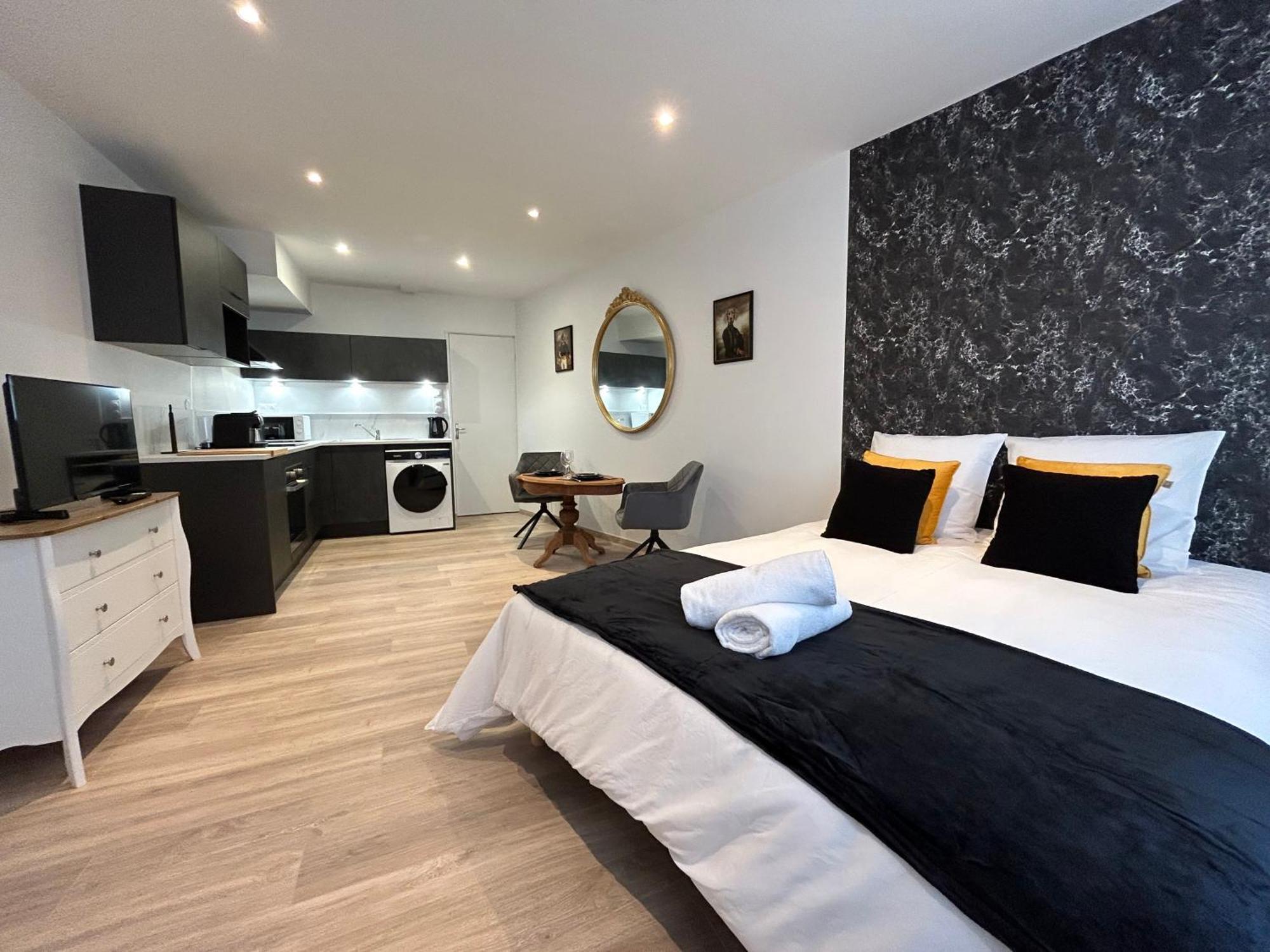 L'Ecrin - Central - King Bed - Calme - Luxe Арас Екстериор снимка